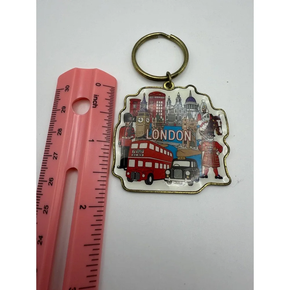 Vintage London Souvenir Keychain | British Travel Key Ring
